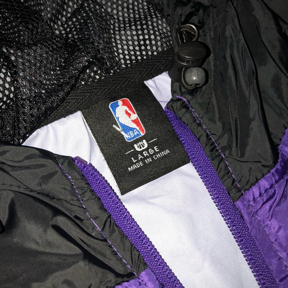 NBA Lakers Wind Breaker Size Large New With Tags